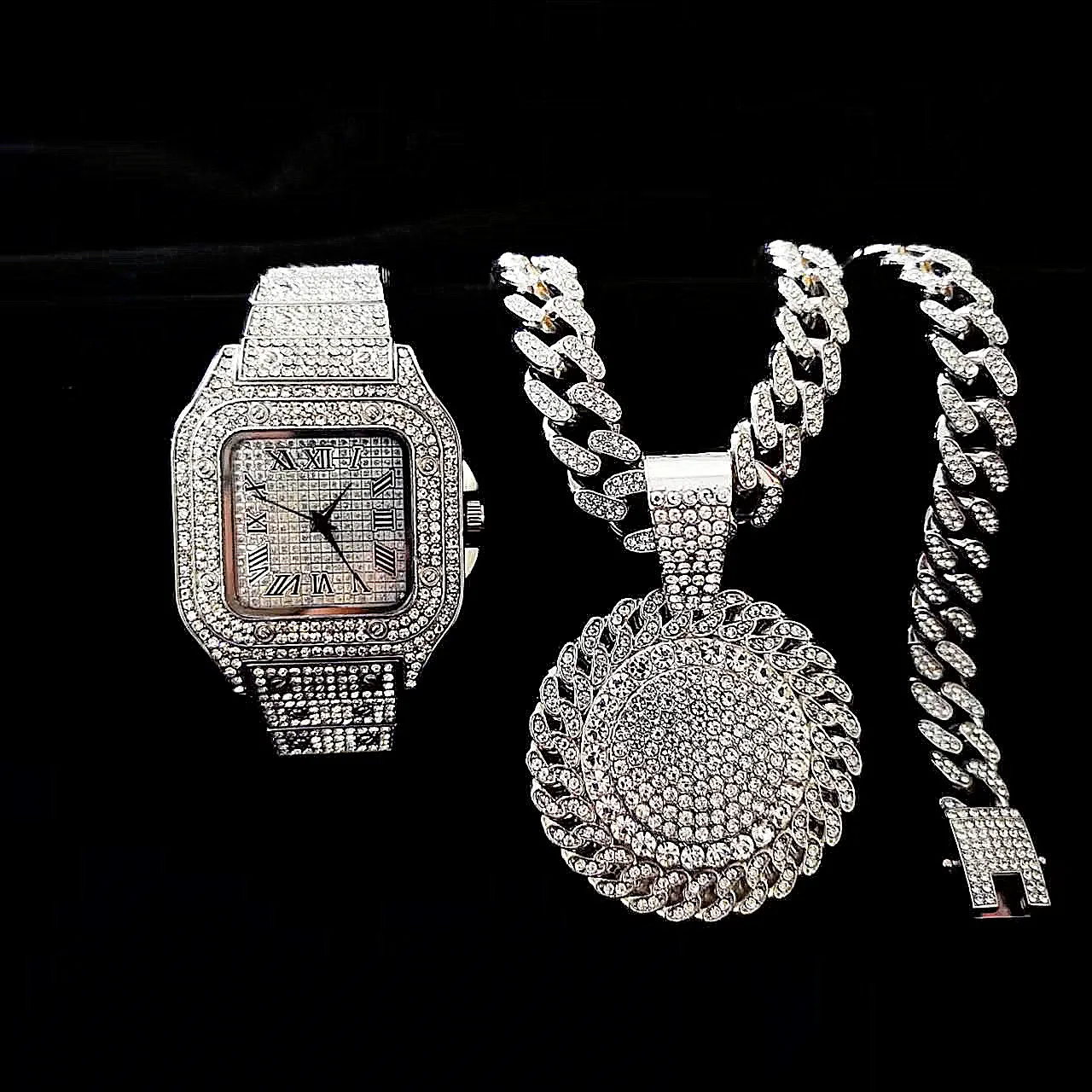 นาฬิกาข้อมือแบบ Iced Out 2 เรื - Luxury Watch Miami บทวิจารณ์และราคา