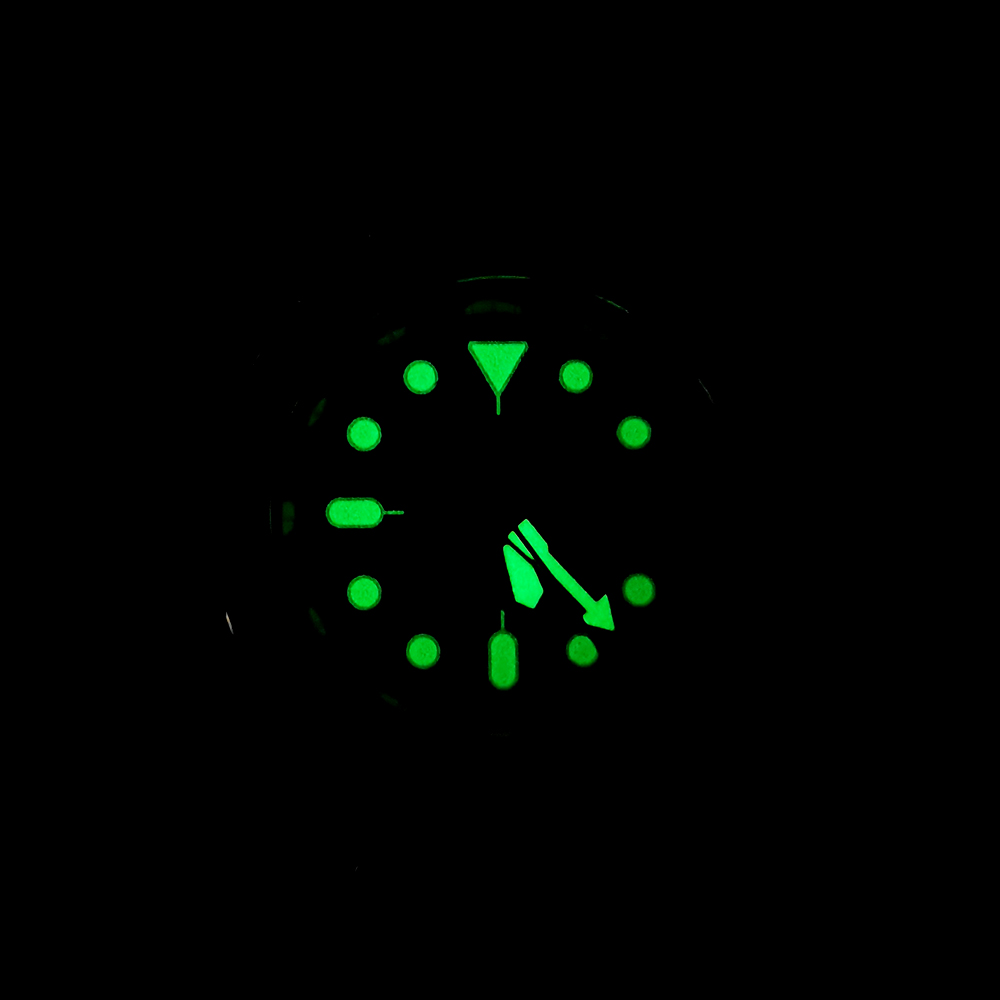 เงิน Dial Luminous Big Dial สุ - Luxury Watch Japan บทวิจารณ์และราคา